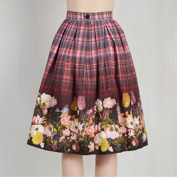 Hell Bunny mix and matchless skirt - Picture 2 of 3